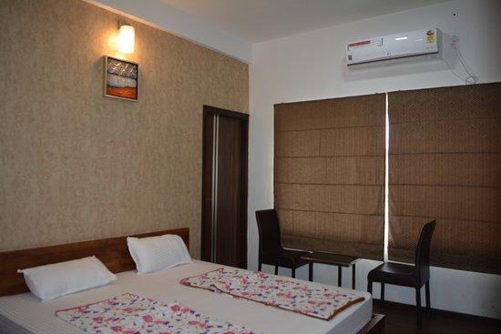 Ashirwad Comforts Hotel Kalasa Exterior foto